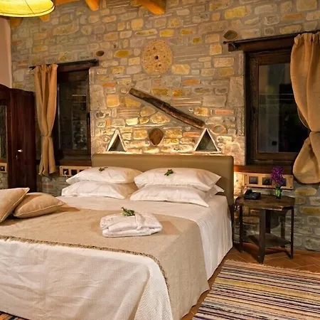 Montanema Handmade Village Aparthotel Platanakos