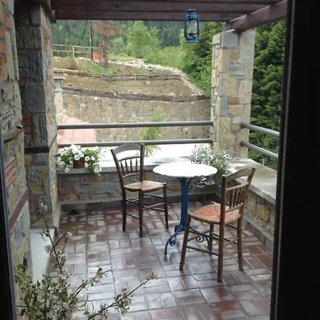 Montanema Handmade Village 4*