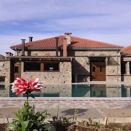 Montanema Handmade Village 4* Platanakos