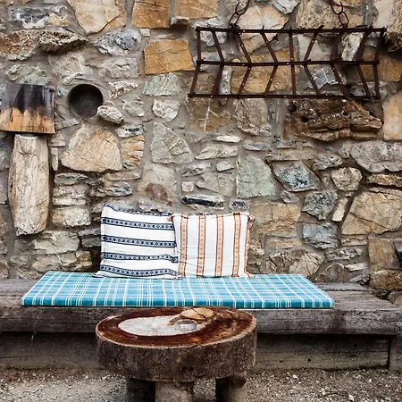 Montanema Handmade Village Aparthotel Platanakos