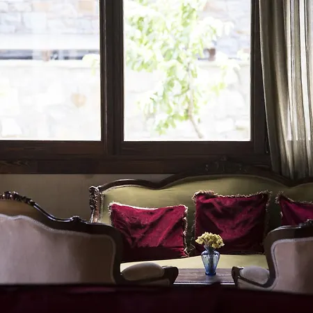 Montanema Handmade Village Aparthotel