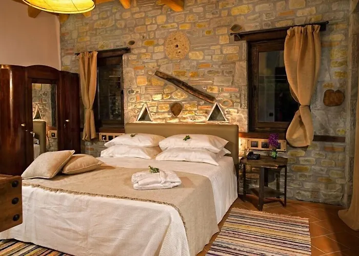 Montanema Handmade Village Aparthotel Platanakos