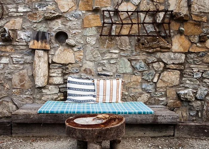 Montanema Handmade Village Appart hôtel Platanakos