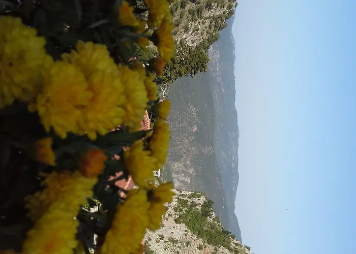 Montanema Handmade Village Platanakos